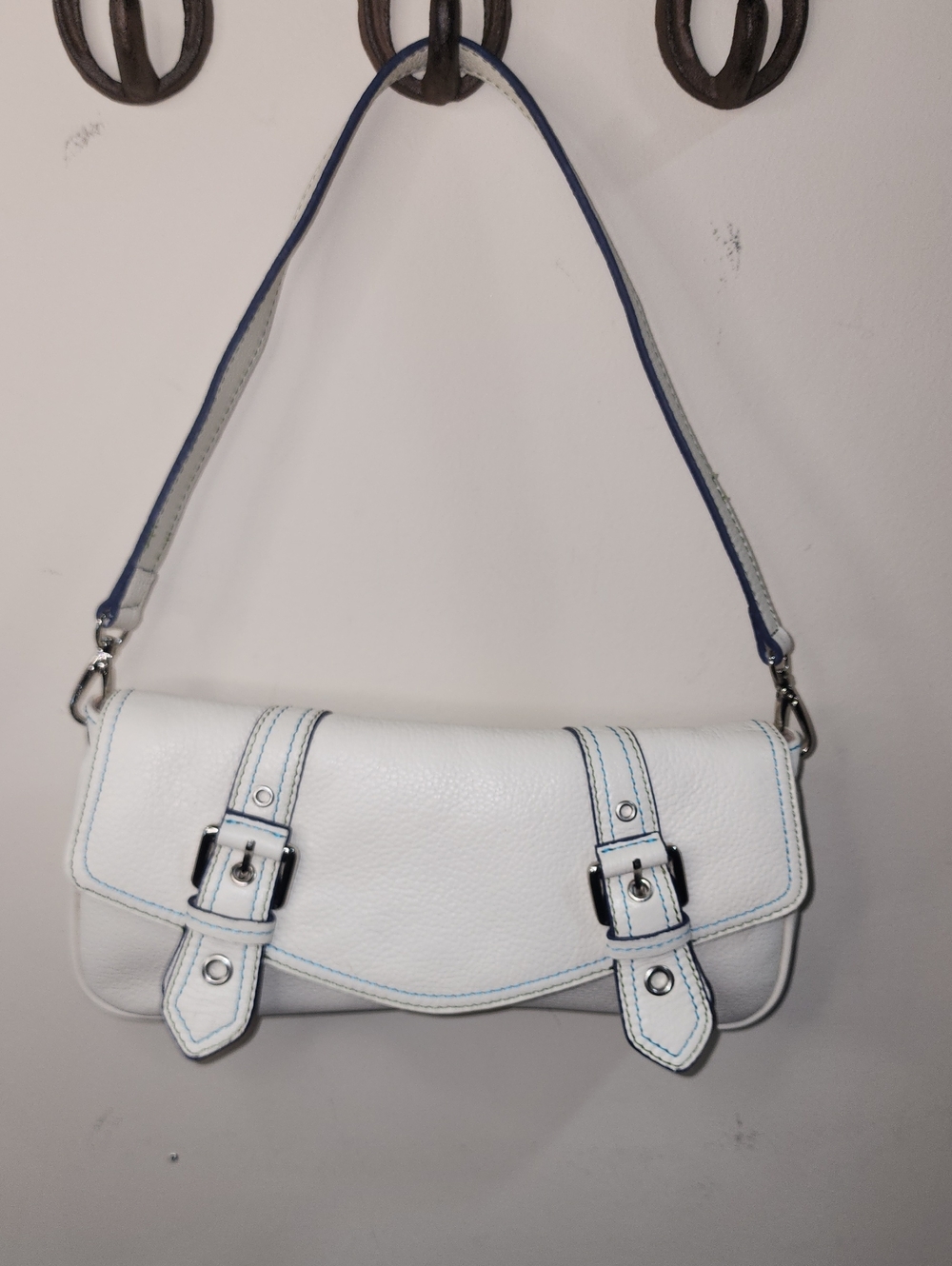 Wilsons Vintage Leather Baguette White Leather Shoulder Bag Buckle Hobo Soho Y2K